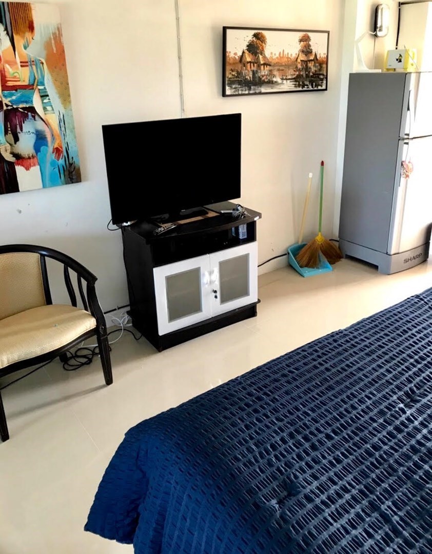 FOR RENT Studio Condo with Sea Views in Phayun, Ban Chang Condominium