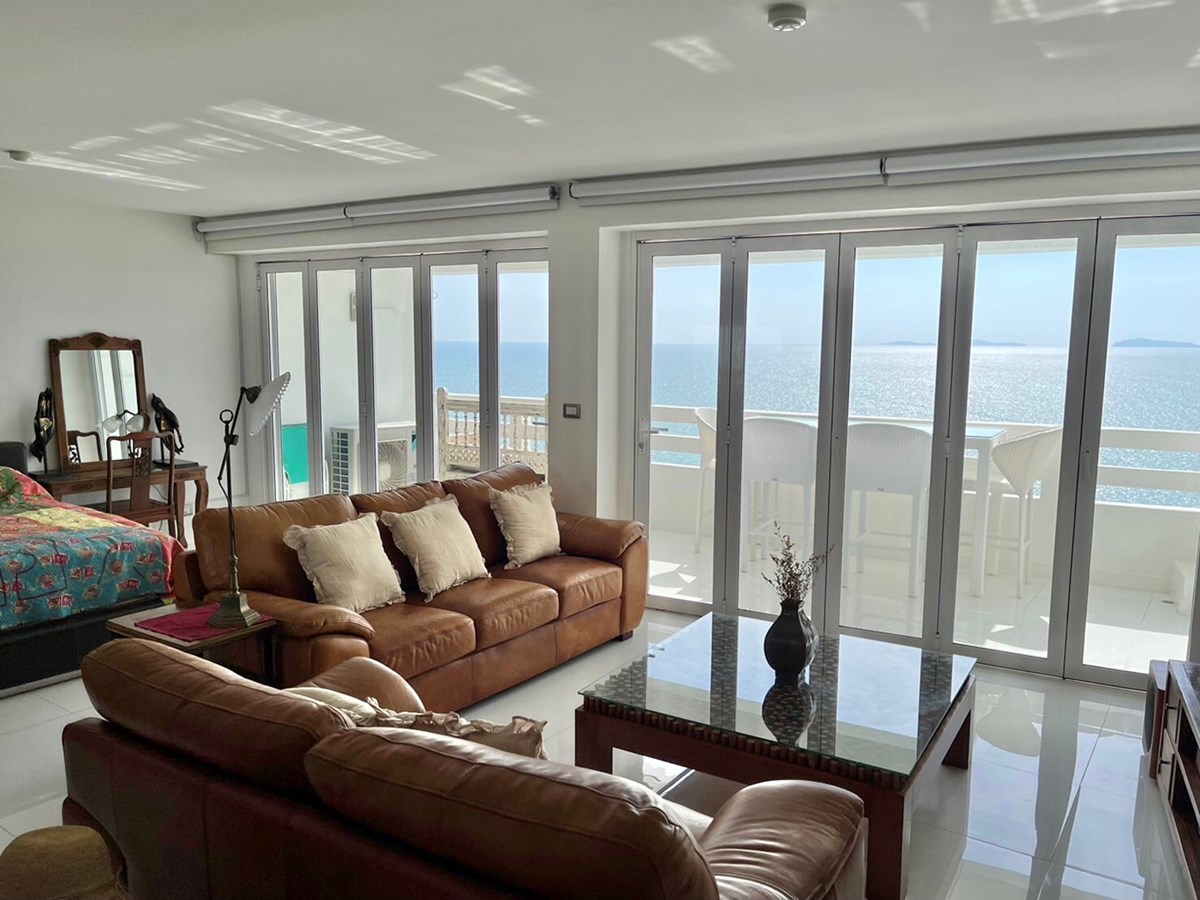 FOR RENT OR SALE Large Studio Condo With Sea Views Renovated to Highest
